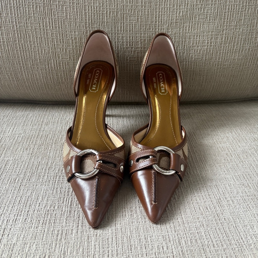 Coach Brown Leather and Signature C Pumps Size 7